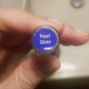 Pearl gloss